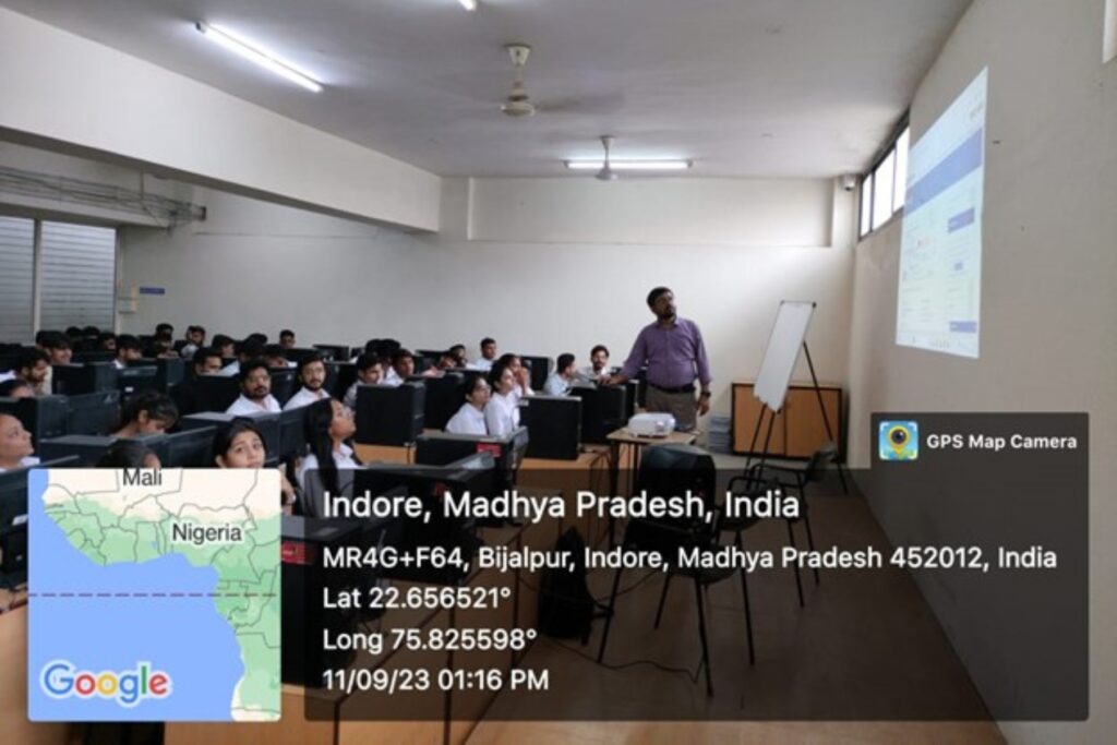 CLASS ROOMS (4)