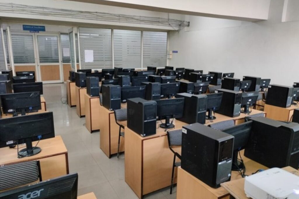 CLASS ROOMS (6)