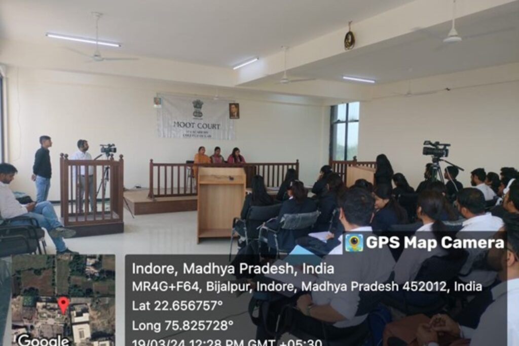MOOT COURT (2)